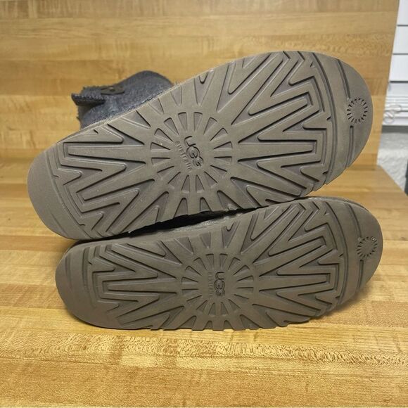 UGG Australia Women's Size 6 US Cardy Classic Knit Tall Navy Sweater Boots 5819 - Picture 8 of 9